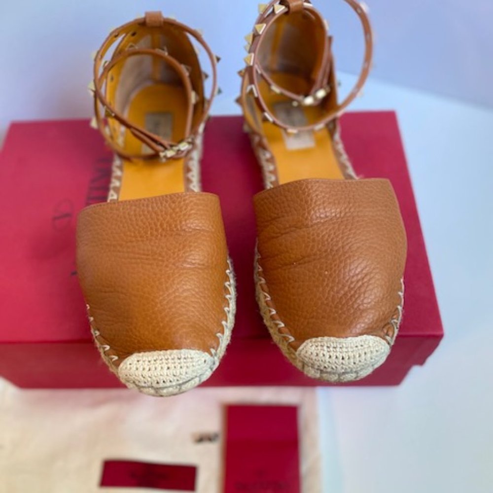 Authentic Valentino Rockstud Leather Espadrilles,  Tan color in size 37